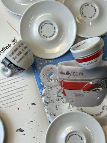 illy Art Collection 2002 – No Water, No Coffee by Maria