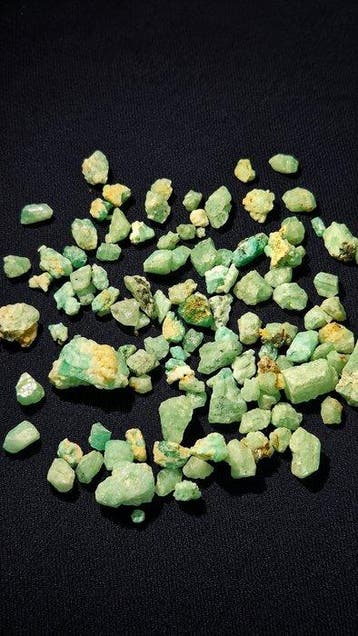 Smaragd Ruw- 10 g - (70)