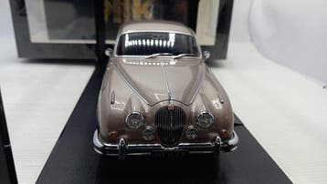 KK Scale 1:18 - Voiture miniature - Jaguar MK II 3.8 LHD, Nieuw