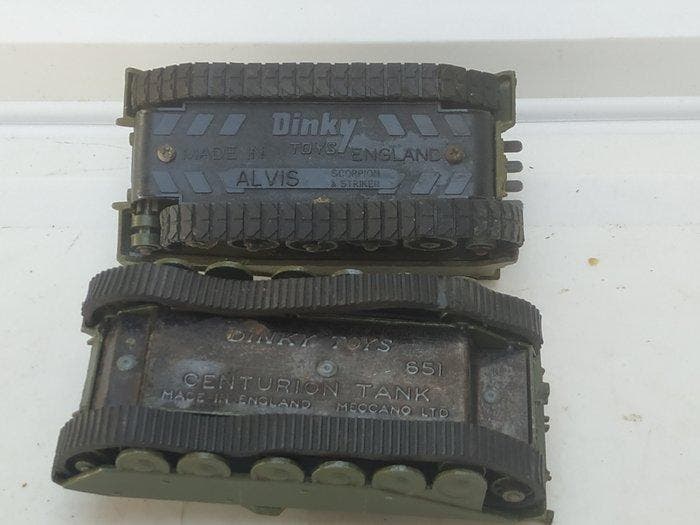Dinky Toys 1:48 - Model militair voertuig (2) - Original, Hobby en Vrije tijd, Modelauto's | 1:5 tot 1:12