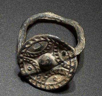 Middeleeuwen, kruisvaardersperiode Lood Symbolische ring met