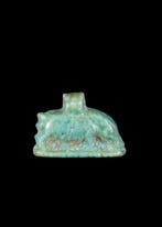 Oude Egypte, late periode Faience Amulet van Nut als zeug