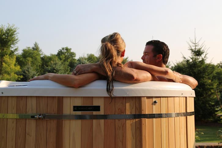 Nordic Hottub Warrior XL Classic | Spa Showroom Maastricht, Jardin & Terrasse, Bains à remous et Spas, Enlèvement ou Envoi