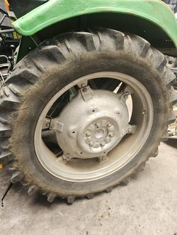 TRACTORS WIELEN 13.6R36, Ophalen