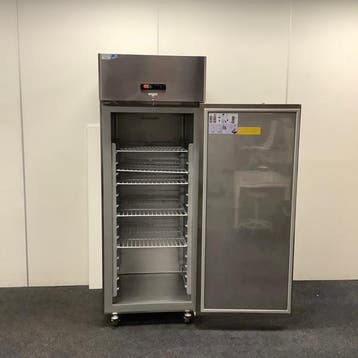 Witech koelkast 1-deurs 2/1GN PK-F0700,  700 LTR C-label, Gebruikt