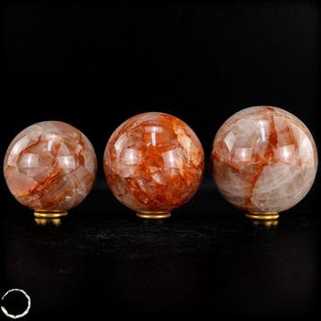 Vuurkwartsbollen-set – Drie unieke bollen van natuurlijk