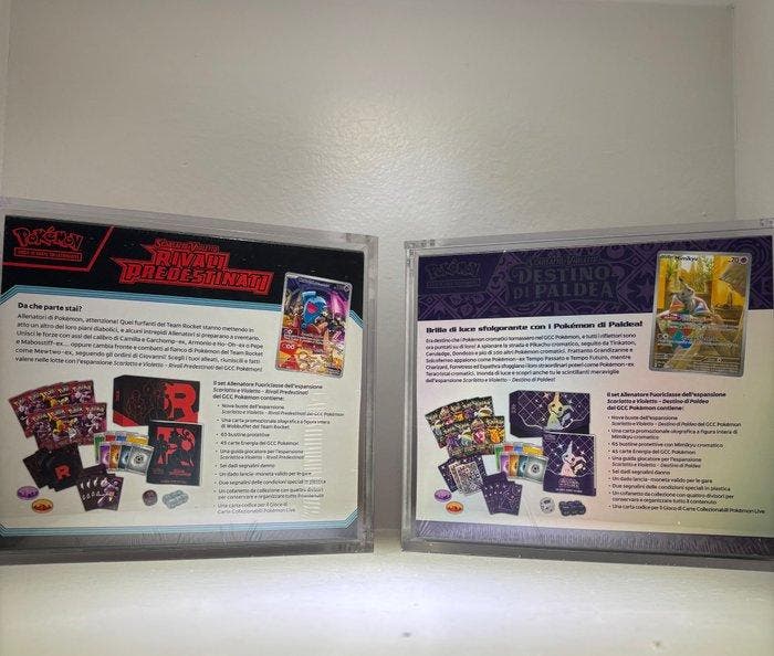 Pokémon - 2 Sealed box - Scarlet & Violet - Paldean Fates,, Hobby en Vrije tijd, Verzamelkaartspellen | Pokémon