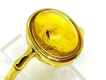 Baltische barnsteenring met insect - heldere ovale