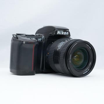 Nikon F-601 Quartz Date with AF Nikkor 24-50mm f/3.3-4.5, Audio, Tv en Foto, Fotocamera's Analoog, Nieuw