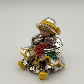Fanciulla rivestita in Argento e smalti - Beeldje - Met