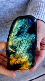 Labradorite - Incroyable couleur turquoise + or caméléon -