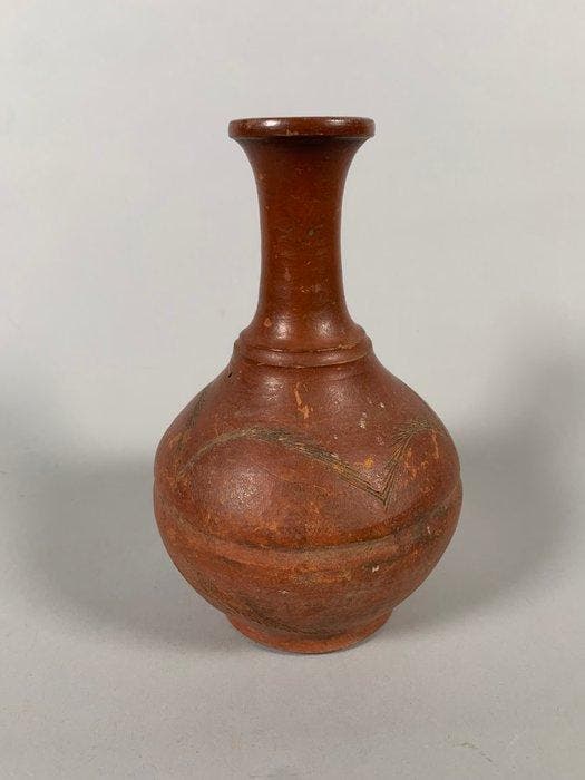 Asie Mineur Terracotta Terracotta vaas met rode slip - 21 cm, Collections, Minéraux & Fossiles
