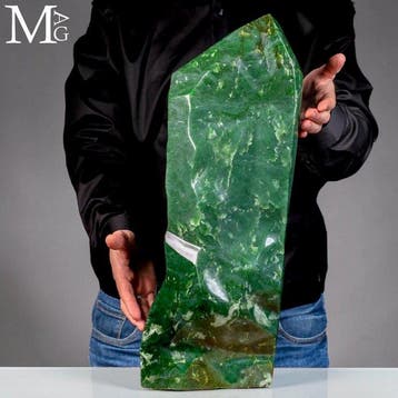 Diepgroene natuurlijke nefrietjade Monumentaal vrijvormig