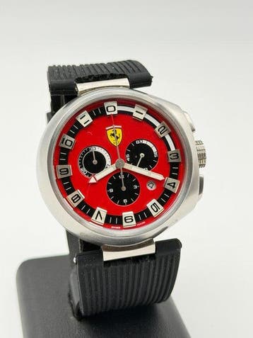 Ferrari - swiss made chronograph 5040 - Zonder minimumprijs, Handtassen en Accessoires, Nieuw