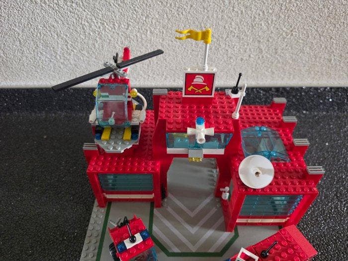 Lego Set - 6389 - Classic Town - Fire Control Center, Enfants & Bébés, Jouets | Duplo & Lego