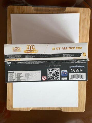 1 Elite trainer box - Elite Trainer Box, Nieuw