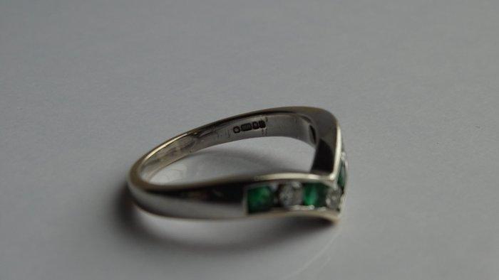 Bague - 18 carats Or jaune - 0.70ct. tw. Émeraude - Diamant, Bijoux, Sacs & Beauté, Bagues