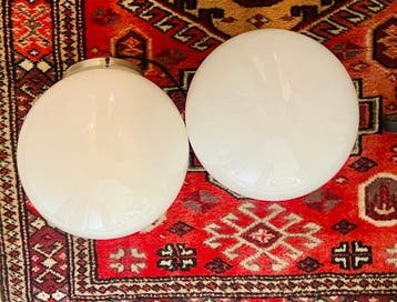 Lampe à suspendre (2) - Opaline