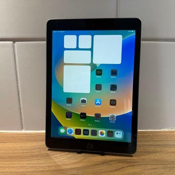 Apple iPad (5th Generation) 128GB Wifi - Mobiele telefoon