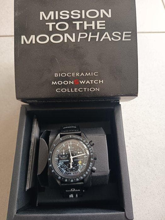 Omega - MoonSwatch - Mission to the Moon - Sans prix de, Handtassen en Accessoires, Horloges | Heren