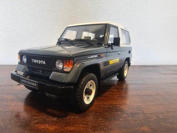 Otto Mobile 1:18 - Modelauto - Toyota Land Cruiser LJ73