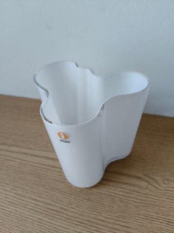 Iittala - Alvar Aalto - Vaas - Opaline glas - Savoy Vaas 95