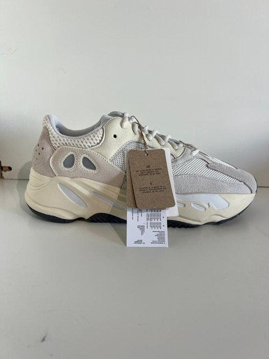 Adidas - Yeezy Boost 700 - Sneakers - Maat: EU 42 - Nieuw, Vêtements | Hommes, Chaussures