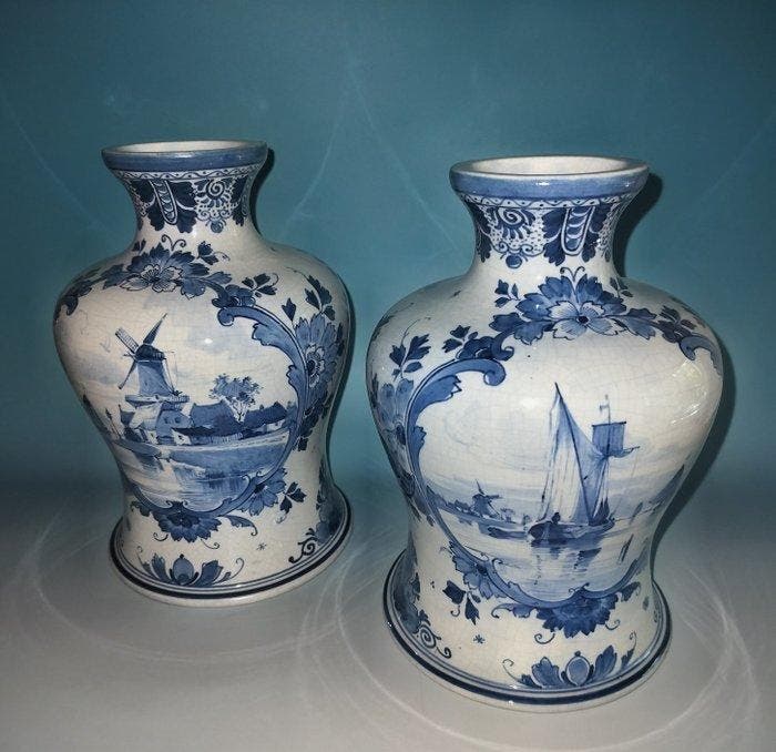 Porceleyne Fles (Royal Delft) - Balustervaas (2) - Keramiek, Antiek en Kunst, Antiek | Glaswerk en Kristal