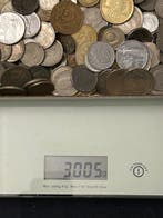 Monde. Hierbij verkoop ik 3 kilo aan oude wereldmunten,, Postzegels en Munten