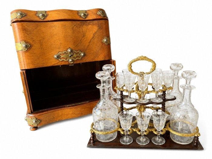 Armoire à liqueurs - Verre, Laiton, Bronze, Noyer, acajou.,, Antiquités & Art, Antiquités | Meubles | Chaises & Canapés