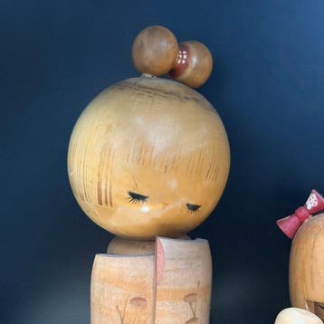 Bekroonde kunstenaars Hajime Miyashita en Kunio Miyagawa.