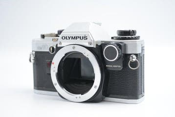 Olympus OM-10 + OM-System F.Zuiko Auto-S 1.8/50mm + Manual