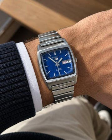 Seiko - Seiko 5 Automatic Vintage – Electric Blue TV Dial –