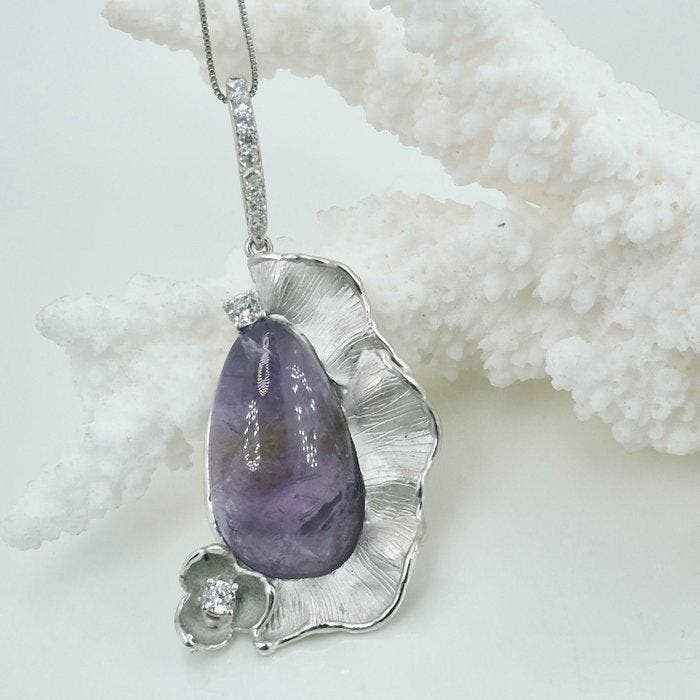 Zilver - Ketting met hanger - NATUURLIJKE AMETHIST, Antiek en Kunst, Curiosa en Brocante