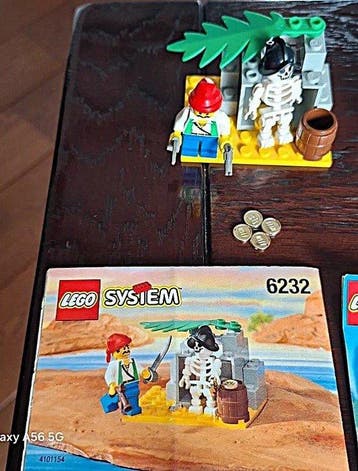 Lego Set - City, Pirates, Castle Fantasy, Adventurers -