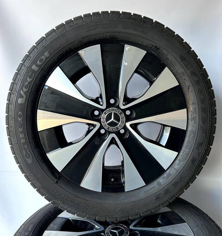 Mercedes Vito V-Klasse 17 inch Velgen + All-season banden, Auto-onderdelen, Banden en Velgen, 17 inch, All Season, 225 mm, Personenwagen