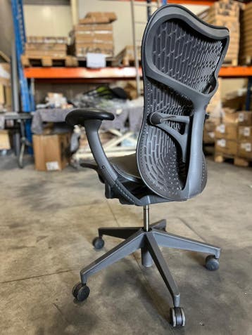 Ergonomische Herman Miller Mirra 2 bureaustoel, Verzenden, Zwart, Zo goed als nieuw, Bureaustoel