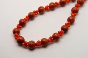 Koraal - Fijn natuurlijk rood koraal - 24 g - Halsketting, Verzamelen, Mineralen en Fossielen
