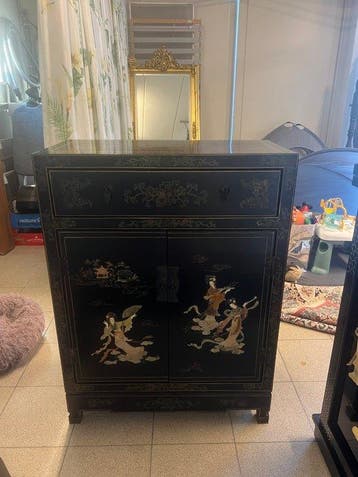 Kast (2) - gelakt hout - Chinese kast parelmoer