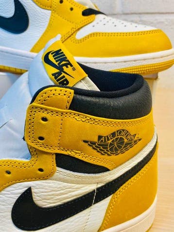Air Jordan - One Retro Yellow Ochre Suede P42,5 - Sneakers -, Nieuw