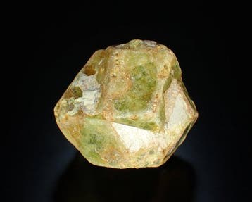 Grenat rare var. Ugrandite Groupe de cristal - Hauteur : 70