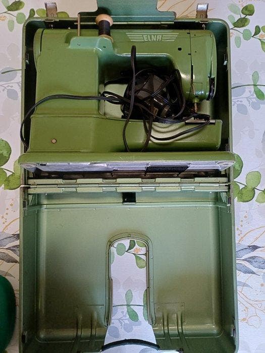 Elna Transforma Machine à coudre - Acier, Antiquités & Art, Art | Objets design