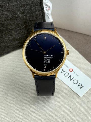 Mondaine - Helvetica No1 Date - Zonder minimumprijs -, Nieuw
