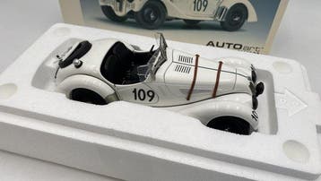 Autoart 1:18 - Voiture miniature - Bmw 328 Roadster Mille