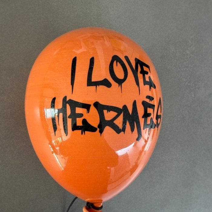 MVR (XX) - I Love Hermes Ceramic Balloon, Antiquités & Art, Art | Objets design