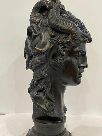 Sculpture, Testa di’ Bucranio - 52 cm - Plâtre, Antiek en Kunst