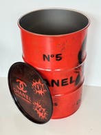 Rob VanMore - Oh Wow! Chanel Barrel