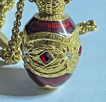 Joan Rivers - Fabergé-geïnspireerde goudgeplateerde