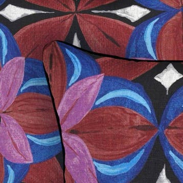 JIM THOMPSON- New pair of cushions made with JIM THOMPSON, Antiek en Kunst