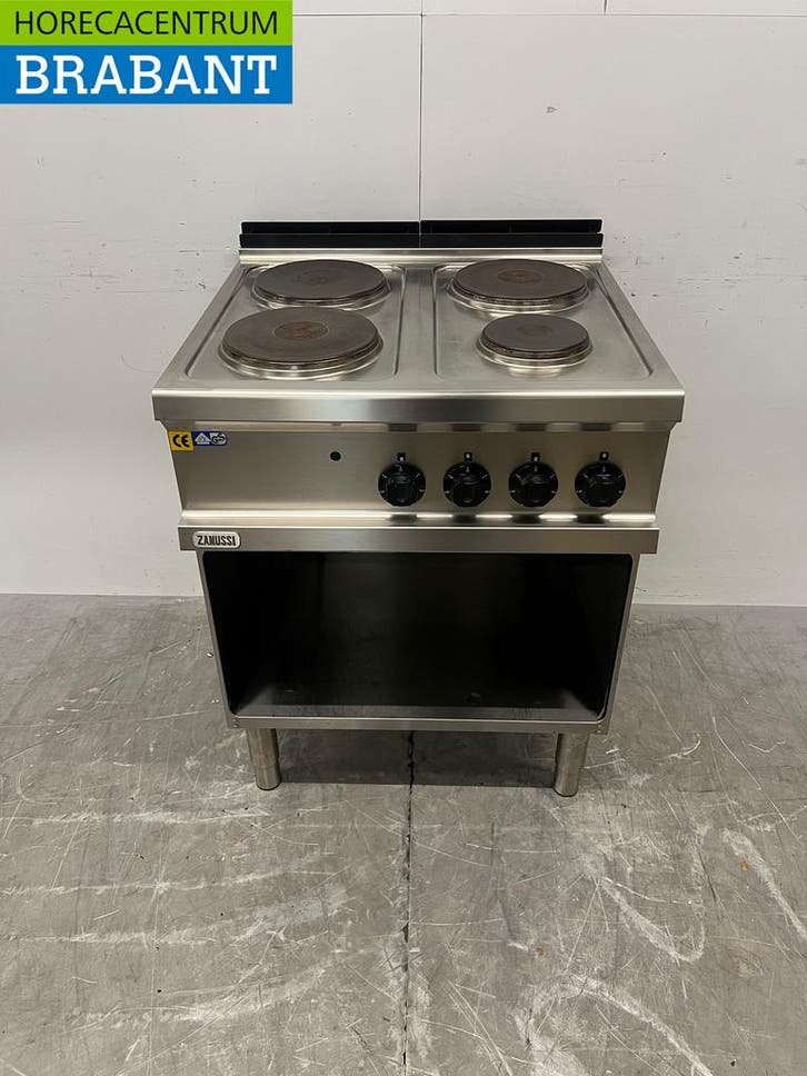 RVS Zanussi 4 Pits Elektrisch fornuis 70 cm 400V Horeca, Zakelijke goederen, Horeca | Keukenapparatuur, Ophalen of Verzenden